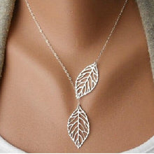 Load image into Gallery viewer, Leaf Necklace