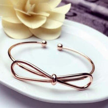 Load image into Gallery viewer, Knotted Bracelet