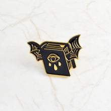 Load image into Gallery viewer, Black Brooches